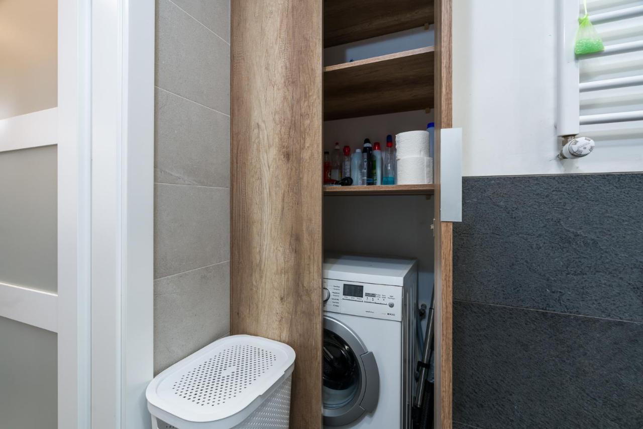 Apartament Sleepway Apartments- Garbary 100-46 Z Parkingiem